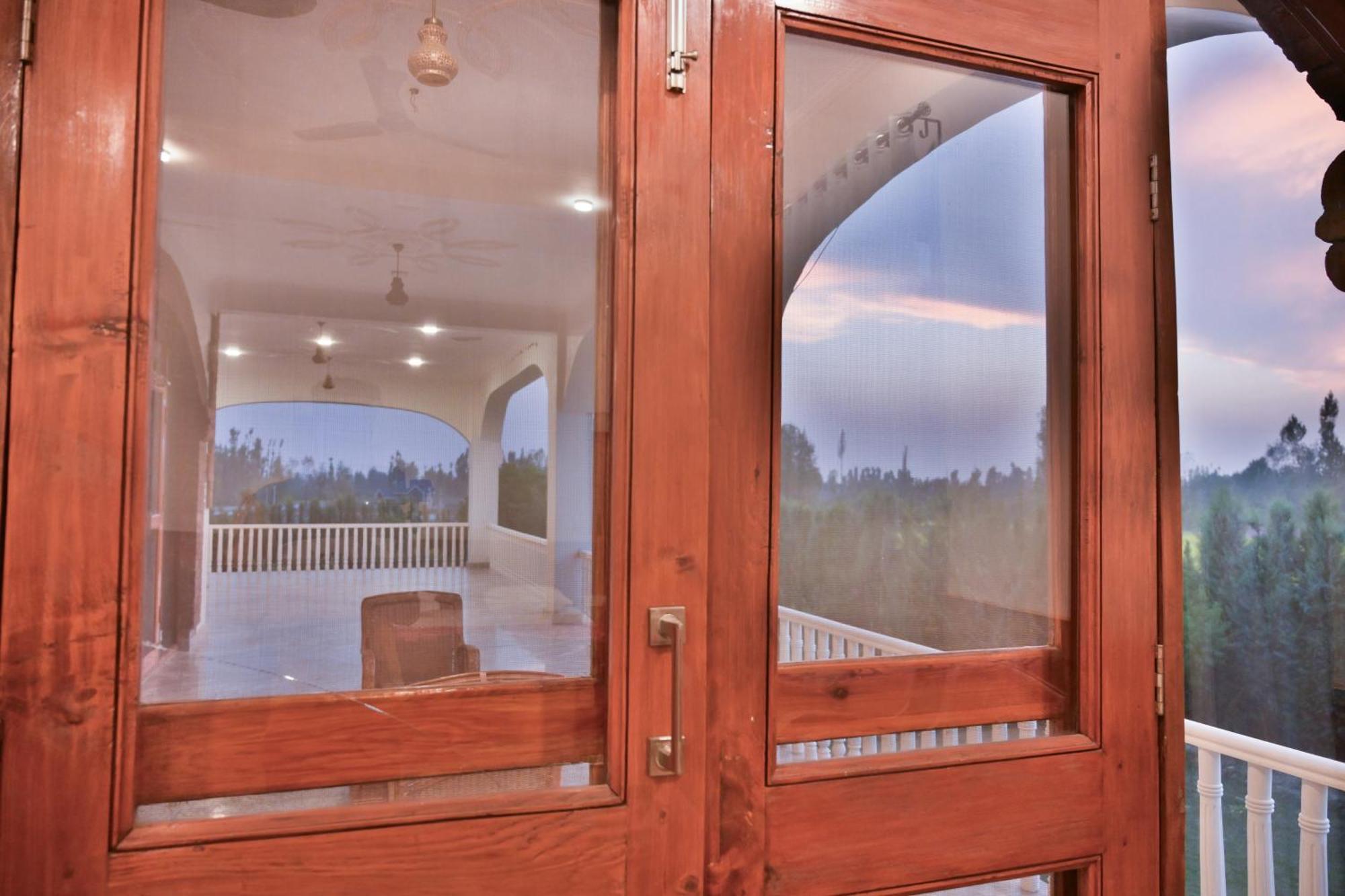 The Country Hills Villa Srīnagar Exterior foto